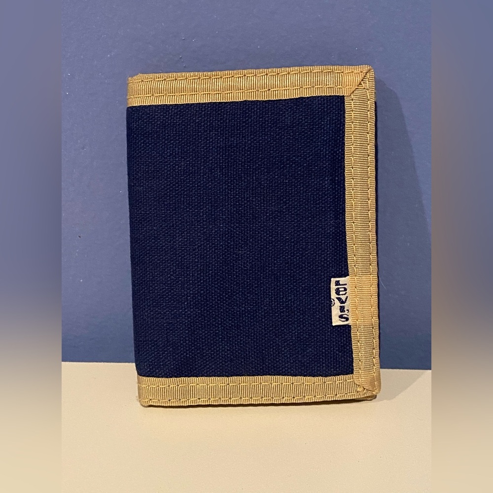 Sold! Vintage Levi's Canvas Tri-fold Wallet Velcro 1980s NWOT